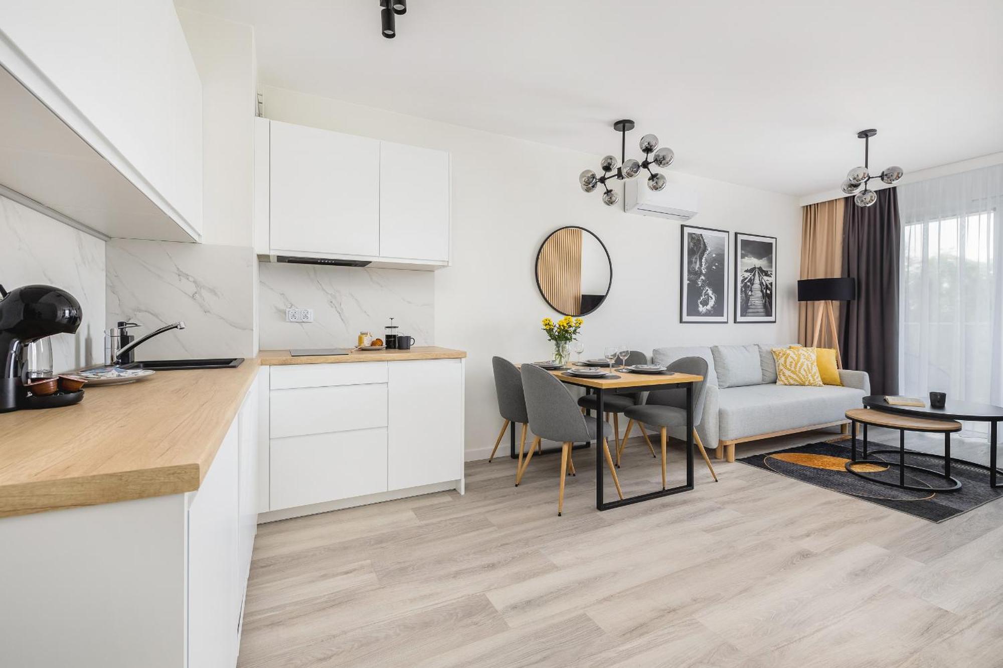 Stylowe Z Parkingiem I Balkonem W Kolobrzegu By Renters Apartment Kolobrzeg