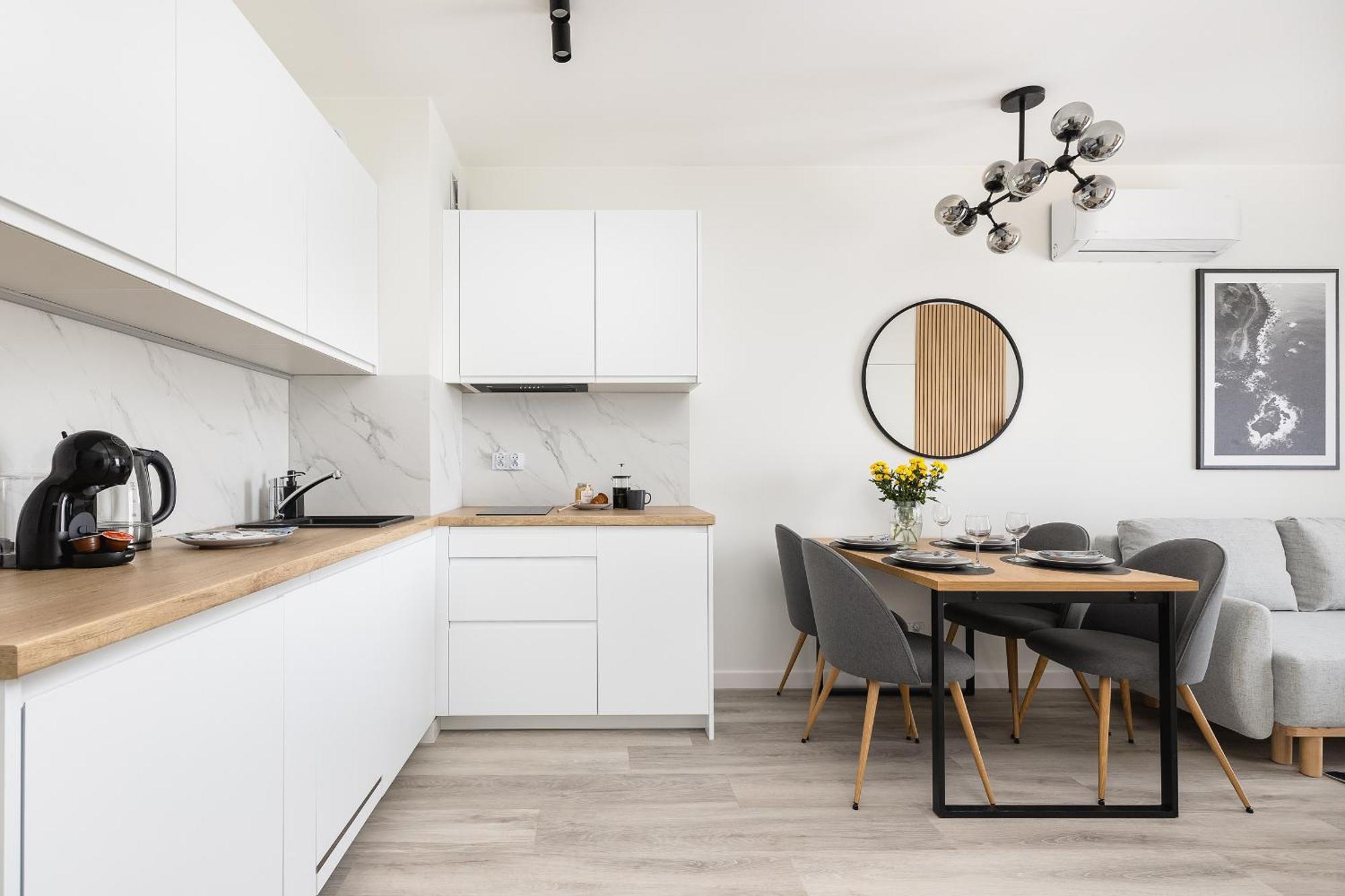 Stylowe Z Parkingiem I Balkonem W Kolobrzegu By Renters * Kolobrzeg